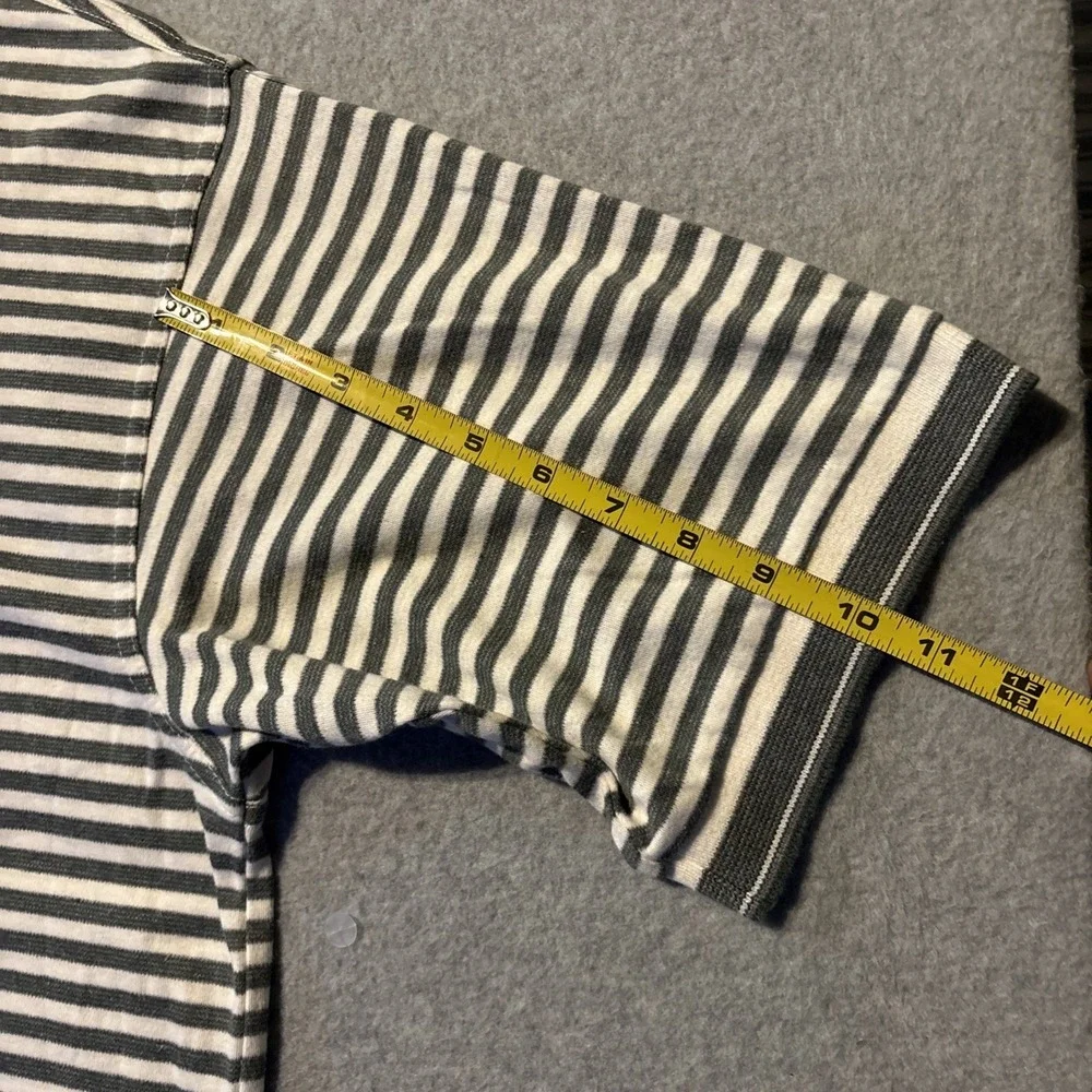 TWINHILL Golf Company Men's XL Gray White Striped Polo‎ Very Good Cond.